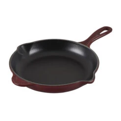 Le Creuset Traditional Skillet - 9" 21 Le Creuset Traditional Skillet - 9" -PitMaster Shop L2024 23949