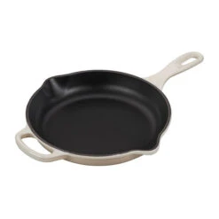 Le Creuset Signature Skillet - 9" -PitMaster Shop RS9074 LS2024 23716 LPR